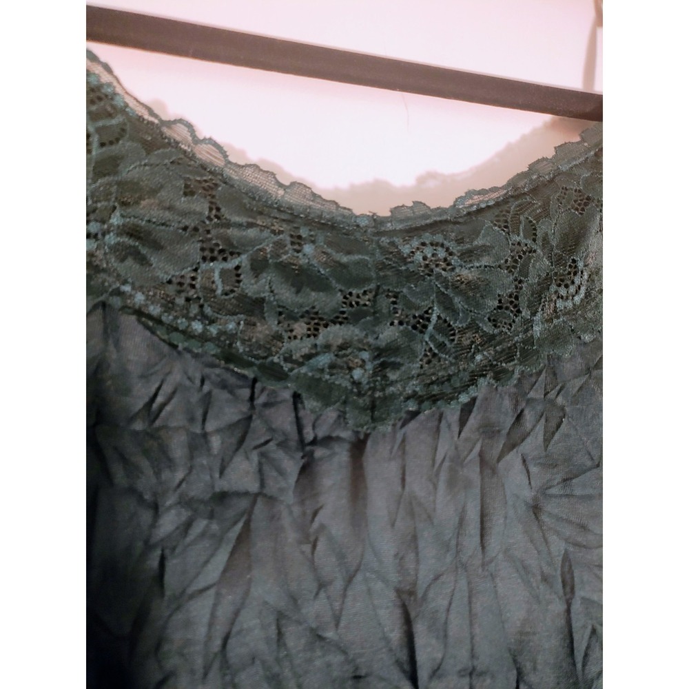 Maurices Y2K Festival Crinkle Lace Cami Spaghetti Strap Top Hunter Forrest Green